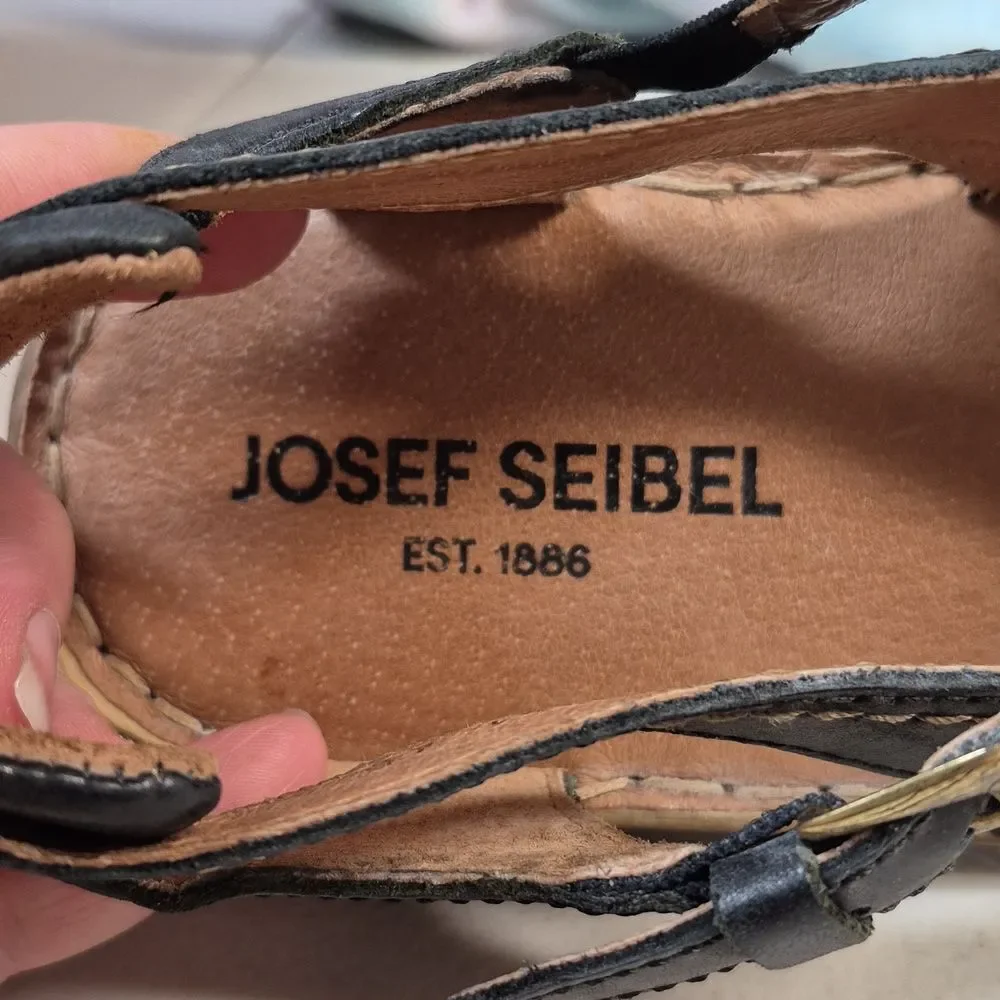 Josef Seibel Size 40 Black Leather Mary Jane Flats New
